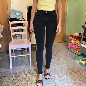 Marciano Stiletto no 97 High Waisted Black Jeans